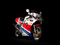 Yamaha 750 FZR-R OWO1