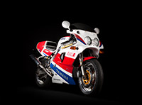 Yamaha 750 FZR-R OWO1