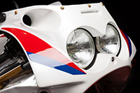 Yamaha 750 FZR-R OWO1