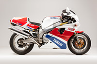 Yamaha 750 FZR-R OWO1